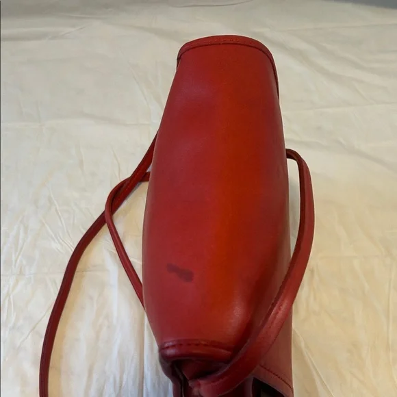 COACH Vintage NYC Compact Pouch in Red - Picture 4 of 11